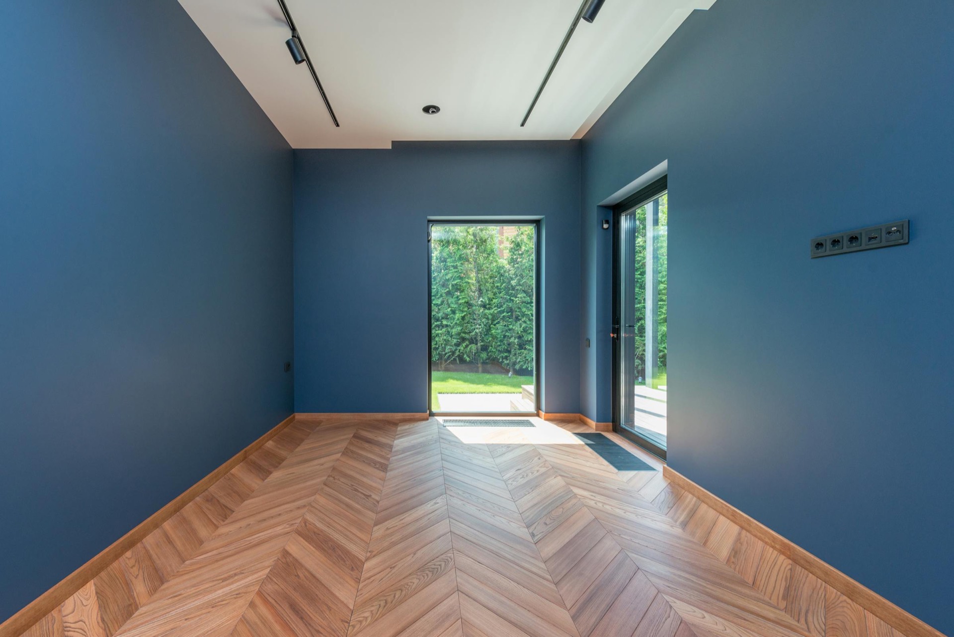 Parkave apartment 2